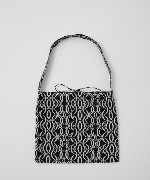 SALON adam et rope'（サロン アダム エ ロペ）の「リバティミニトートバッグ（トートバッグ・レディース・ブラック/ブルー系その他4/グリーン・FREE）」の5枚目の写真