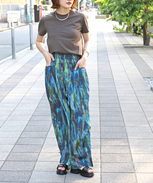Au BANNISTER(オゥバニスター)の「BLUE/パフィクッションサンダル(サンダル・レディース・ブラック/アイボリー/シルバー・M/L/S)」の16枚目の写真