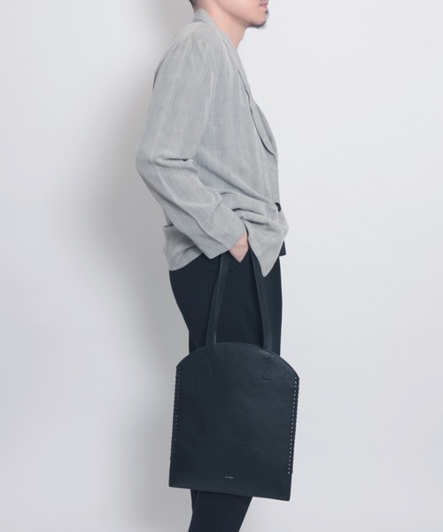 YArKA（ヤーカ）の「【YArKA/ヤーカ】real leather lace up tote bag [lumm2] / リアルレザーレースアップデザイントートバッグ（トートバッグ・レディース・ブラック・FREE）」の11枚目の写真