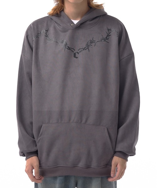 Theater code(シアターコード)の「neck chain design pullover parka / ネックチェーンデザイン プルオーバーパーカー(パーカー・メンズ・ブラック/グレー・3/2)」の2枚目の写真