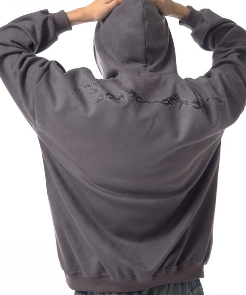 Theater code(シアターコード)の「neck chain design pullover parka / ネックチェーンデザイン プルオーバーパーカー(パーカー・メンズ・ブラック/グレー・3/2)」の4枚目の写真