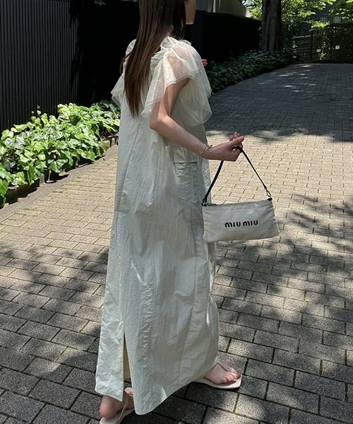 ワンピース willfully tulle no sleeve nylon zip OP WILLFULLY（ウィルフリー）の「tulle frill no sleeve nylon zip