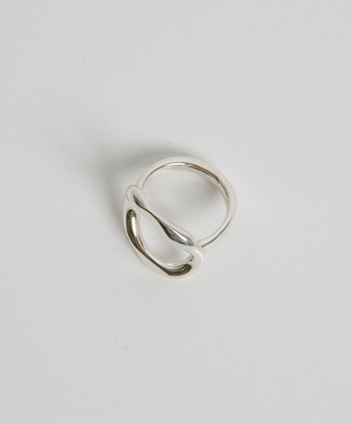 WAKAN SILVER SMITH（ワカンシルバースミス）の「【WAKAN SILVER SMITH】R-061 See through curve ring M（リング・メンズ・シルバー・19号/17号）」の2枚目の写真