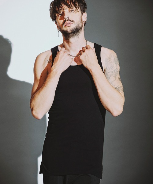 NO ID.（ノーアイディ）の「mta577-ｻｲﾄﾞｽﾘｯﾄﾛﾝｸﾞﾀﾝｸﾄｯﾌﾟ（タンクトップ・メンズ・グレー/ブラック/ホワイト・1/2）」の8枚目の写真