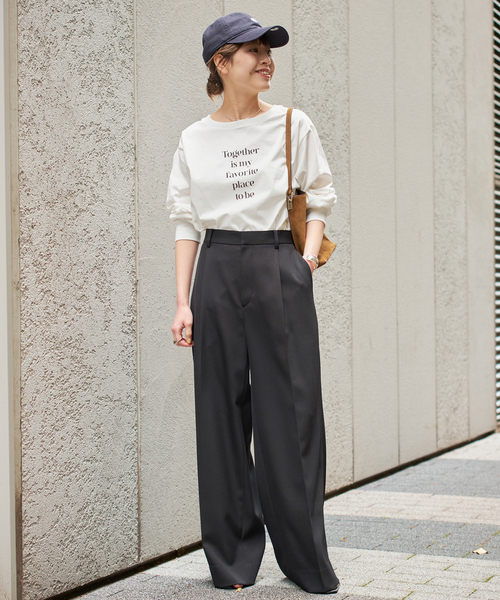 Spick & Span（スピックアンドスパン）の「ボートネックシルケットロゴロンTEE（Tシャツ/カットソー・レディース・ホワイト/ベージュ・FREE）」の3枚目の写真