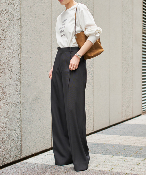 Spick & Span（スピックアンドスパン）の「ボートネックシルケットロゴロンTEE（Tシャツ/カットソー・レディース・ホワイト/ベージュ・FREE）」の9枚目の写真