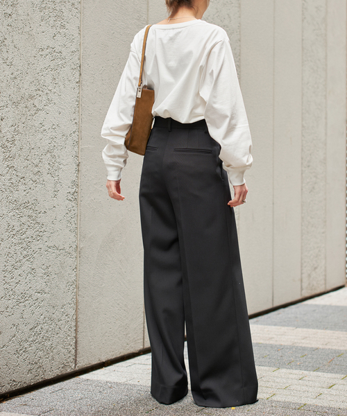 Spick & Span（スピックアンドスパン）の「ボートネックシルケットロゴロンTEE（Tシャツ/カットソー・レディース・ホワイト/ベージュ・FREE）」の10枚目の写真