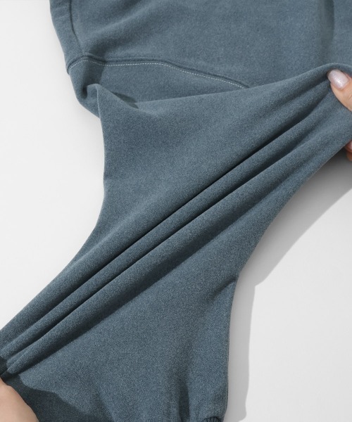 KRIFF MAYER Lady's Collection(クリフメイヤーレディースコレクション)の「【伸縮性・ストレッチ】もちのびモックネックT(Tシャツ/カットソー・レディース・レッド/グレー/ダークブラウン/ブラック/ナチュラル/ダークブルー/カラフル/その他5・LARGE/MEDIUM)」の22枚目の写真