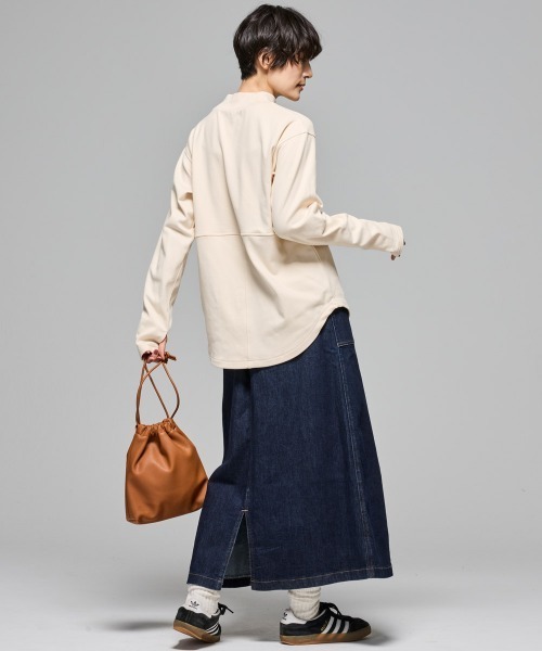 KRIFF MAYER Lady's Collection(クリフメイヤーレディースコレクション)の「【伸縮性・ストレッチ】もちのびモックネックT(Tシャツ/カットソー・レディース・レッド/グレー/ダークブラウン/ブラック/ナチュラル/ダークブルー/カラフル/その他5・LARGE/MEDIUM)」の16枚目の写真