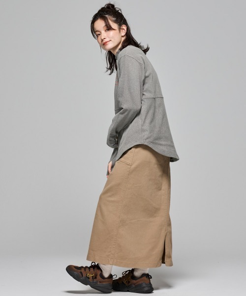 KRIFF MAYER Lady's Collection(クリフメイヤーレディースコレクション)の「【伸縮性・ストレッチ】もちのびモックネックT(Tシャツ/カットソー・レディース・レッド/グレー/ダークブラウン/ブラック/ナチュラル/ダークブルー/カラフル/その他5・LARGE/MEDIUM)」の20枚目の写真