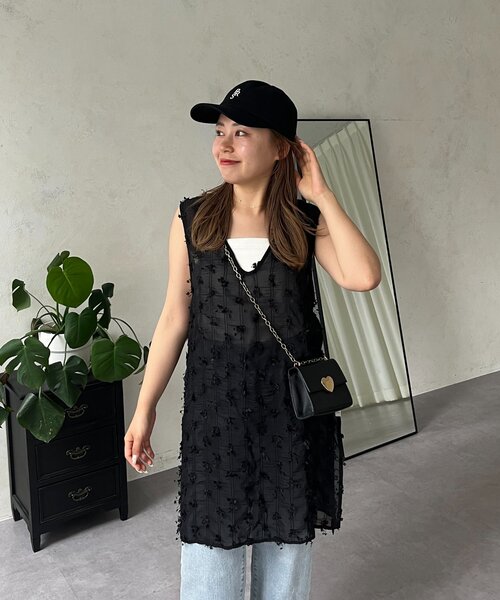 prose verse（プロズヴェール）の「【MOMO】シアーフリンジVネックロングベスト（ベスト・レディース・オフホワイト/ブラック・LARGE/MEDIUM）」の8枚目の写真