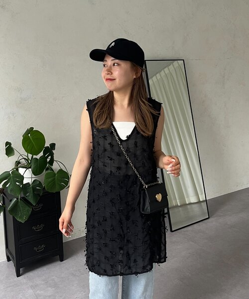 prose verse（プロズヴェール）の「【MOMO】シアーフリンジVネックロングベスト（ベスト・レディース・オフホワイト/ブラック・LARGE/MEDIUM）」の9枚目の写真