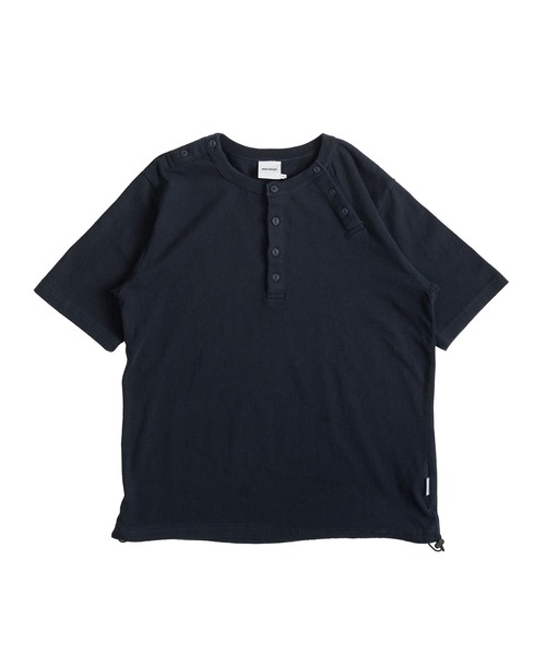 WISH FOR EVER（ウィッシュフォーエバー）の「DRAW CODE 3WAY HENRY NECK T / ドローコード3WAYヘンリーネックT（Tシャツ/カットソー・メンズ・ブラック/ネイビー/オフホワイト/グレー・LARGE/MEDIUM/SMALL）」の4枚目の写真