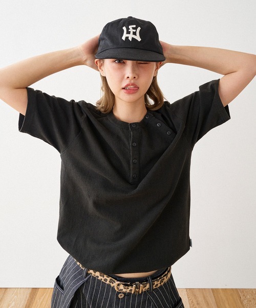 WISH FOR EVER（ウィッシュフォーエバー）の「DRAW CODE 3WAY HENRY NECK T / ドローコード3WAYヘンリーネックT（Tシャツ/カットソー・メンズ・ブラック/ネイビー/オフホワイト/グレー・LARGE/MEDIUM/SMALL）」の19枚目の写真