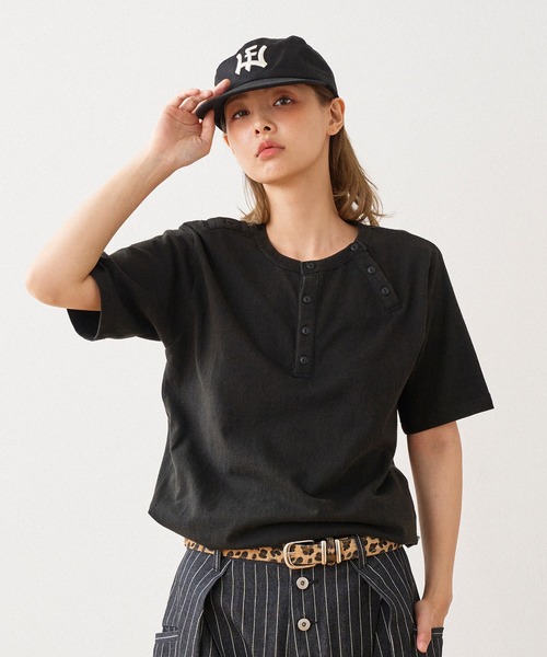 WISH FOR EVER（ウィッシュフォーエバー）の「DRAW CODE 3WAY HENRY NECK T / ドローコード3WAYヘンリーネックT（Tシャツ/カットソー・メンズ・ブラック/ネイビー/オフホワイト/グレー・LARGE/MEDIUM/SMALL）」の12枚目の写真