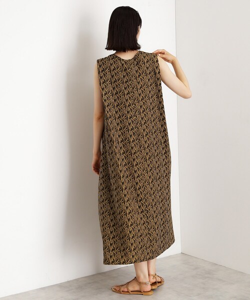 THE SHOP TK (ザ ショップ ティーケー )の「ショルダータックワンピース【洗える】(ワンピース・レディース・イエロー系/ダークブラウン系・13/12)」の10枚目の写真