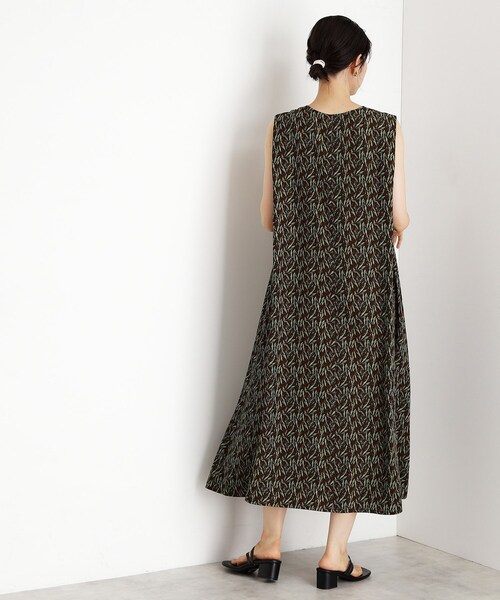 THE SHOP TK (ザ ショップ ティーケー )の「ショルダータックワンピース【洗える】(ワンピース・レディース・イエロー系/ダークブラウン系・13/12)」の13枚目の写真