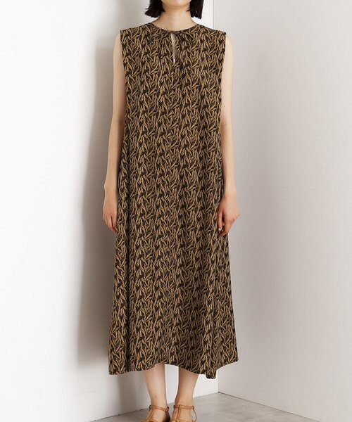 THE SHOP TK (ザ ショップ ティーケー )の「ショルダータックワンピース【洗える】(ワンピース・レディース・イエロー系/ダークブラウン系・13/12)」の16枚目の写真