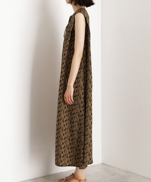 THE SHOP TK (ザ ショップ ティーケー )の「ショルダータックワンピース【洗える】(ワンピース・レディース・イエロー系/ダークブラウン系・13/12)」の3枚目の写真