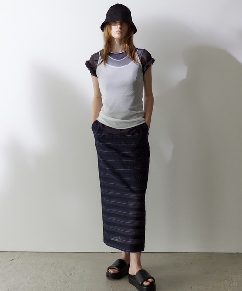 LE CIEL BLEU(ルシェルブルー)の「オーガンザバイカラートップ / Organza Bi-Color Top(シャツ/ブラウス・レディース・ネイビー/ベージュ・36)」の13枚目の写真
