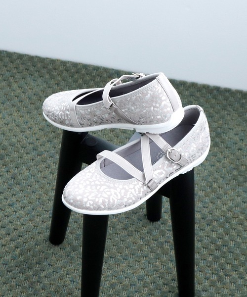 cava cava（サヴァサヴァ）の「撥水｜バレエシューズ 　1320693（バレエシューズ・レディース・シルバー系その他/ブラック/ブラウン・22cm/22.5cm/23cm/23.5cm/24cm/24.5cm）」の4枚目の写真