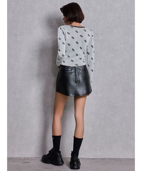 GYDA（ジェイダ）の「フェイクレザースカートライクショートパンツ（スカート・レディース・ブラック・X-SMALL/SMALL/MEDIUM）」の8枚目の写真