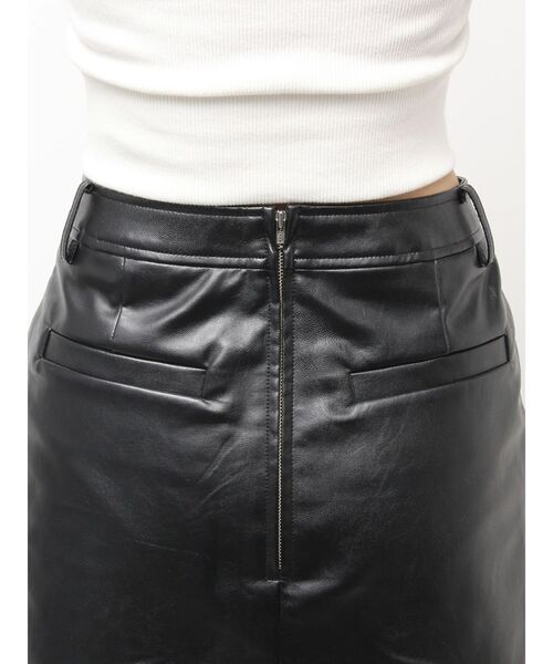 GYDA（ジェイダ）の「フェイクレザースカートライクショートパンツ（スカート・レディース・ブラック・X-SMALL/SMALL/MEDIUM）」の22枚目の写真