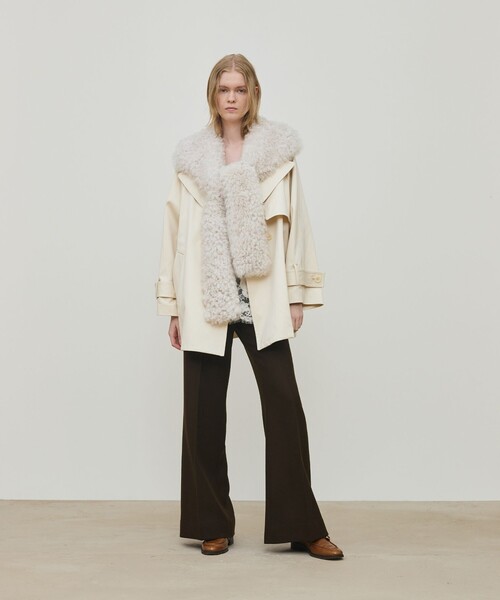 DES PRES（デ・プレ）の「コットンサテン ムートンカラーコート（トレンチコート・レディース・カーキ/ホワイト・FREE）」の6枚目の写真