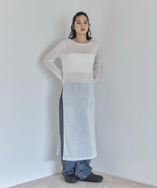 feepur(フェピュール)の「シアースラブディープスリットワンピース(ワンピース・レディース・オフホワイト/ブラック・MEDIUM)」の21枚目の写真