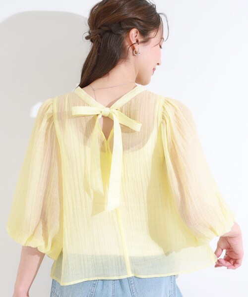 Cutie Blonde（キューティーブロンド）の「【S-LL/前後2WAY】バルーンスリーブが華やか こなれ見えシアーブラウス（シャツ/ブラウス・レディース・オリーブ/ブラック/ライトイエロー系/ブルー系その他・01/04/03/02）」の4枚目の写真