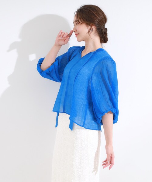 Cutie Blonde（キューティーブロンド）の「【S-LL/前後2WAY】バルーンスリーブが華やか こなれ見えシアーブラウス（シャツ/ブラウス・レディース・オリーブ/ブラック/ライトイエロー系/ブルー系その他・01/04/03/02）」の22枚目の写真