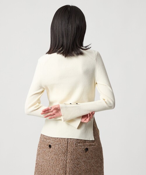 EMMEL REFINES（エメルリファインズ）の「＜EMMEL REFINES＞EM HW ソデボタン タートルニット（ニット/セーター・レディース・ネイビー/ライラック/ブラック/オフホワイト・FREE）」の7枚目の写真