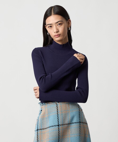 EMMEL REFINES（エメルリファインズ）の「＜EMMEL REFINES＞EM HW ソデボタン タートルニット（ニット/セーター・レディース・ネイビー/ライラック/ブラック/オフホワイト・FREE）」の11枚目の写真