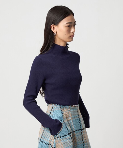 EMMEL REFINES（エメルリファインズ）の「＜EMMEL REFINES＞EM HW ソデボタン タートルニット（ニット/セーター・レディース・ネイビー/ライラック/ブラック/オフホワイト・FREE）」の13枚目の写真