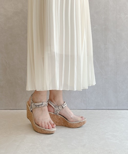 Noubel Voug Relax（ヌーベルヴォーグリラックス）の「パイソン柄コルクウエッジサンダル（サンダル・レディース・パイソン・LL/L/M）」の6枚目の写真