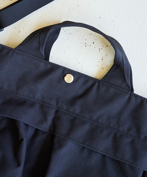 FREAK'S STORE(フリークスストア)の「限定展開 KELTY×FREAK'S STORE/ケルティ 別注 ヘルメット バック(ショルダーバッグ・レディース・ブラック/ブルーグリーン/レオパード/モカ・ONE SIZE)」の15枚目の写真