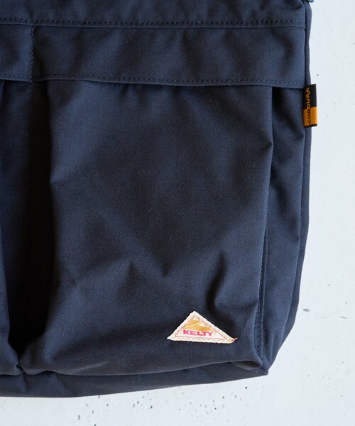 FREAK'S STORE(フリークスストア)の「限定展開 KELTY×FREAK'S STORE/ケルティ 別注 ヘルメット バック(ショルダーバッグ・レディース・ブラック/ブルーグリーン/レオパード/モカ・ONE SIZE)」の16枚目の写真