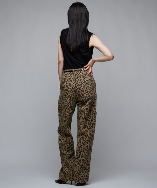 Narcissus（ナルシス）の「レオパード柄ストレートデニムパンツ（デニムパンツ・レディース・レオパード・FREE）」の4枚目の写真