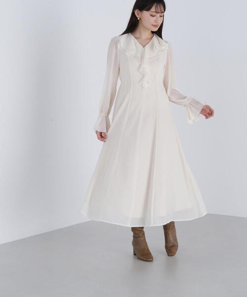 NATURAL BEAUTY BASIC(ナチュラルビューティーベーシック)の「◇ラッフルフリルワンピース(ワンピース・レディース・ダークブルー/オフホワイト・MEDIUM/P/S)」の6枚目の写真
