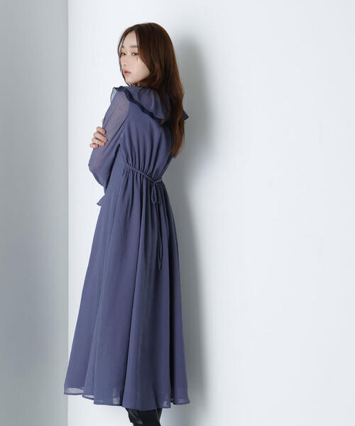 NATURAL BEAUTY BASIC(ナチュラルビューティーベーシック)の「◇ラッフルフリルワンピース(ワンピース・レディース・ダークブルー/オフホワイト・MEDIUM/P/S)」の14枚目の写真