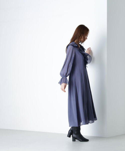 NATURAL BEAUTY BASIC(ナチュラルビューティーベーシック)の「◇ラッフルフリルワンピース(ワンピース・レディース・ダークブルー/オフホワイト・MEDIUM/P/S)」の17枚目の写真