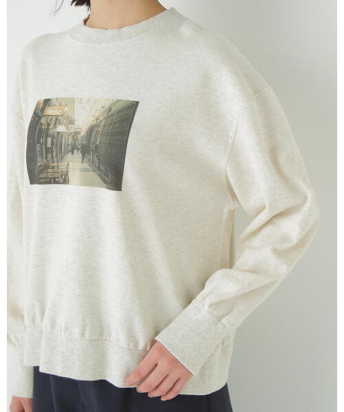 ◇フォトプリントトレーナー（スウェット）｜human woman（ヒューマン