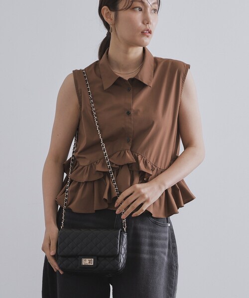 OPAQUE.CLIP（オペークドットクリップ）の「パフィーキルティングチェーンショルダーバッグ（ショルダーバッグ・レディース・ブラック/ブラック系1/オフホワイト/シルバー系その他7/ホワイト系9/ベージュ系6・00）」の13枚目の写真