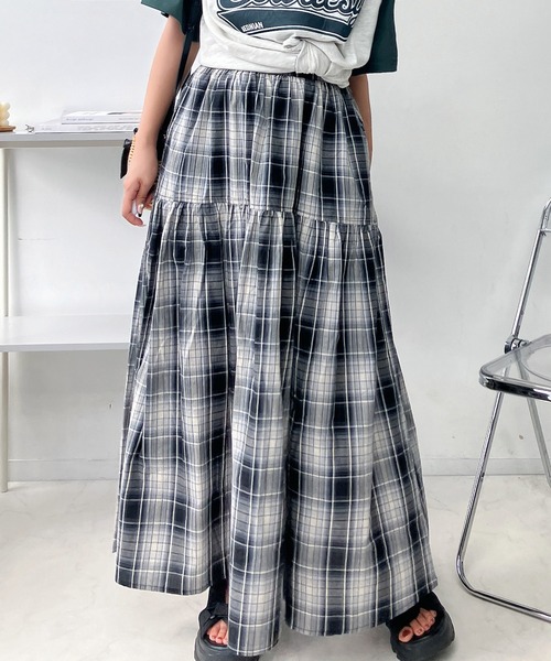 AS KNOW AS plus（アズノゥアズプラス）の「♪アソートデザイン 切替えギャザーロングスカート（スカート・レディース・カーキ/ブラウン系その他/レッド系その他/チャコールグレー/ブラック系その他/ブラック系その他2/ネイビー系/レッド系その他2/オレンジ系・FREE）」の2枚目の写真