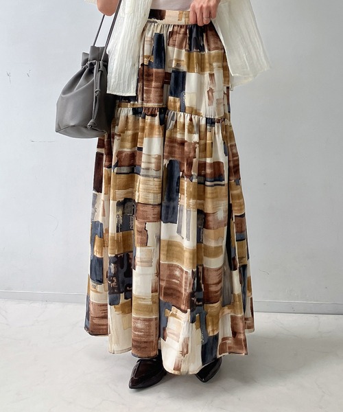 AS KNOW AS plus（アズノゥアズプラス）の「♪アソートデザイン 切替えギャザーロングスカート（スカート・レディース・カーキ/ブラウン系その他/レッド系その他/チャコールグレー/ブラック系その他/ブラック系その他2/ネイビー系/レッド系その他2/オレンジ系・FREE）」の4枚目の写真