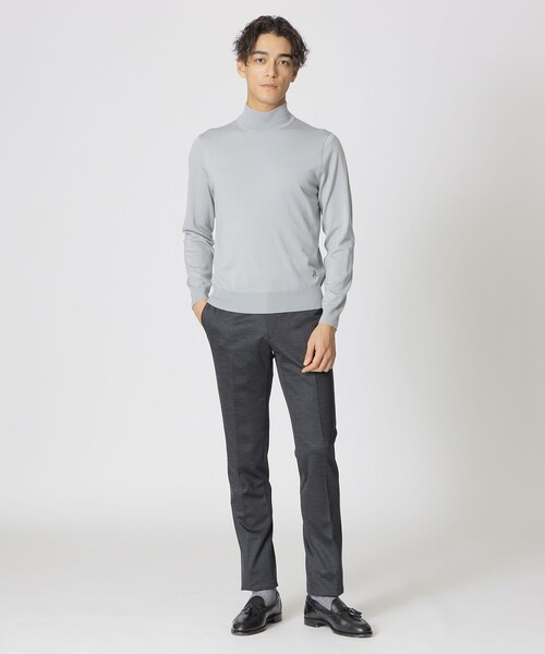 ハイネックセーター