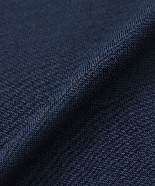 ハイネックセーター