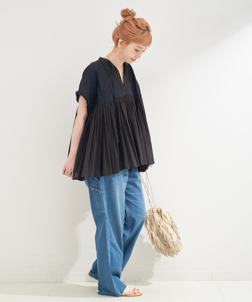 B.C STOCK(ベーセーストック)の「手洗い可 / 刺繍ギャザーブラウス(シャツ/ブラウス・レディース・ブラック/ホワイト・FREE)」の4枚目の写真