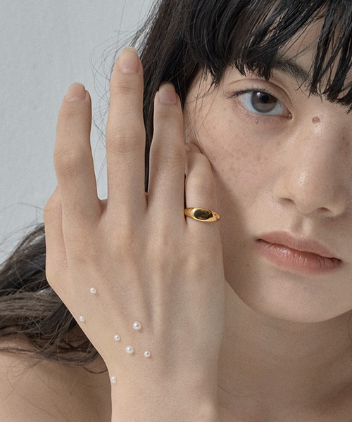 ORLEAN(オルレアン)の「【ORLEAN】 印台ピンキーリング(リング・レディース・ゴールド/シルバー・フリー)」の1枚目の写真