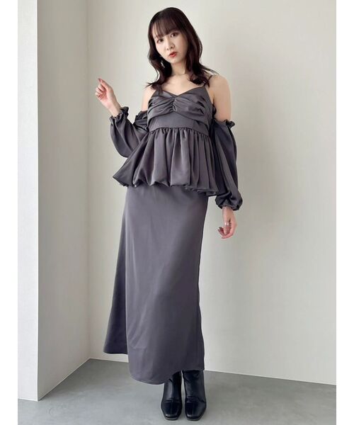 dazzlin（ダズリン）の「サテンナロースリットスカート（スカート・レディース・チャコールグレー/ピンク/その他1・SMALL/MEDIUM）」の4枚目の写真